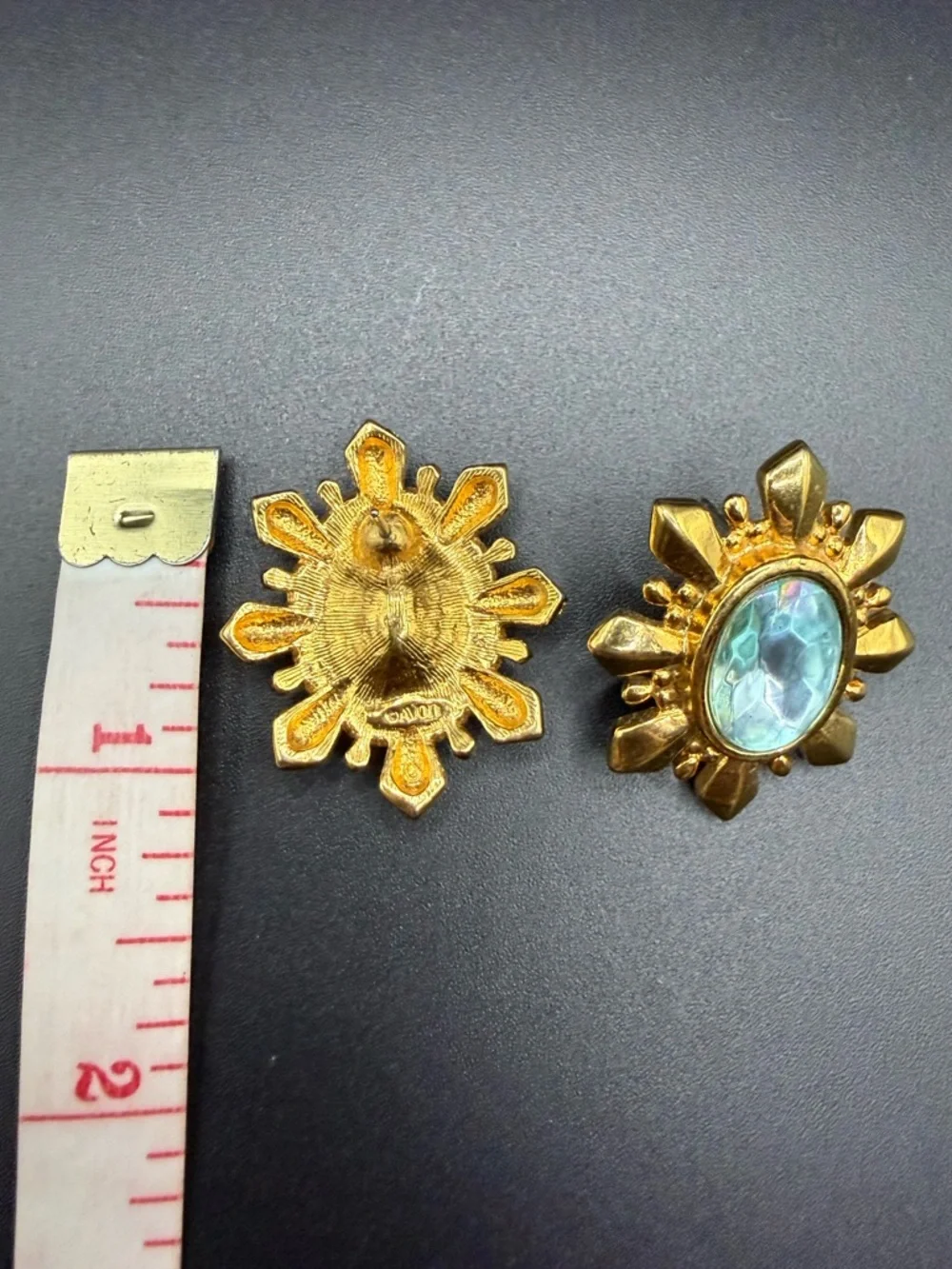 Vintage Avon Ice Blue Rhinestone Gold Tone Snowflake Flower Earrings